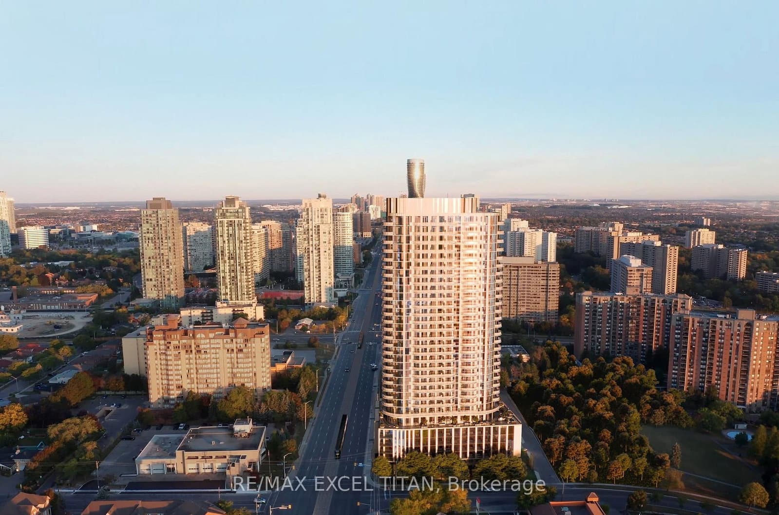 1 Fairview Road E, Unit 1803