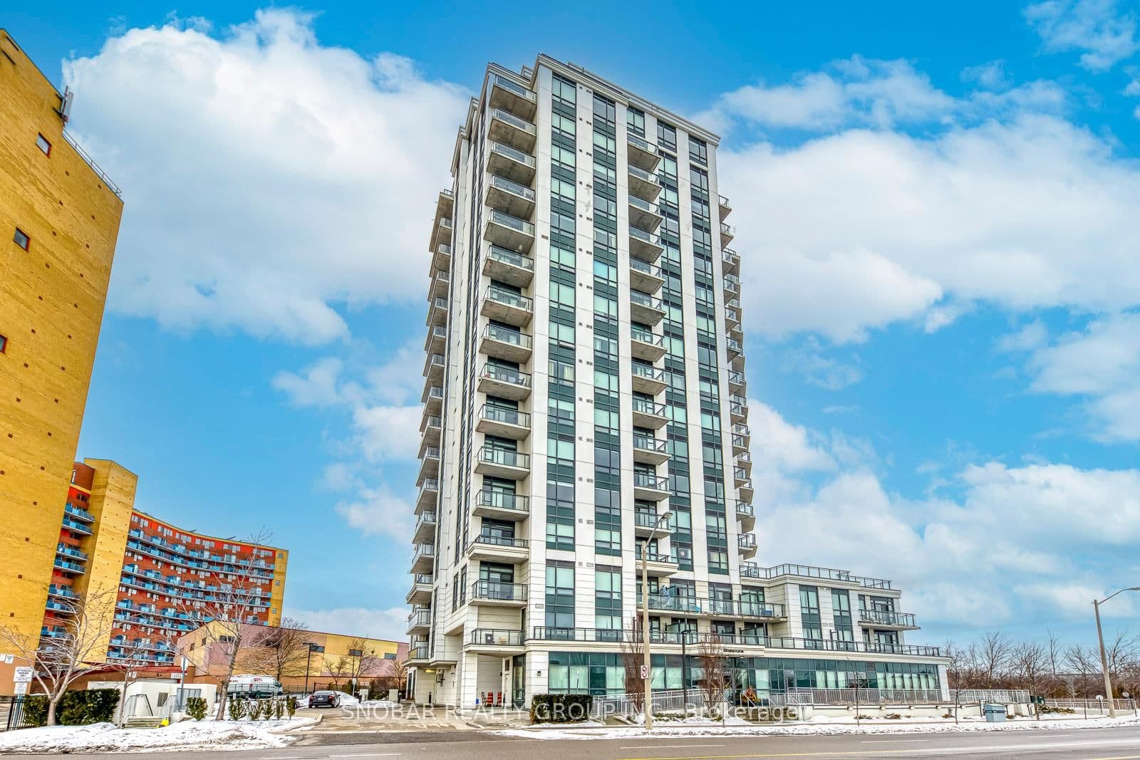 #704 - 840 Queens Plate Drive