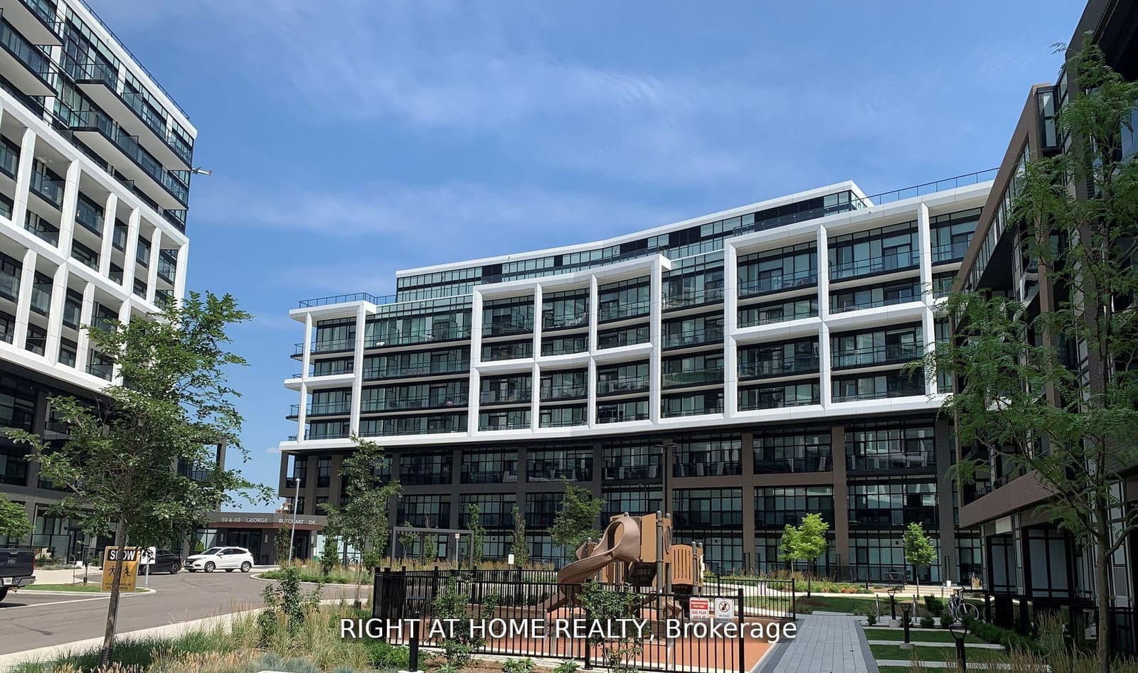 60 George Butchart Drive, Unit 509