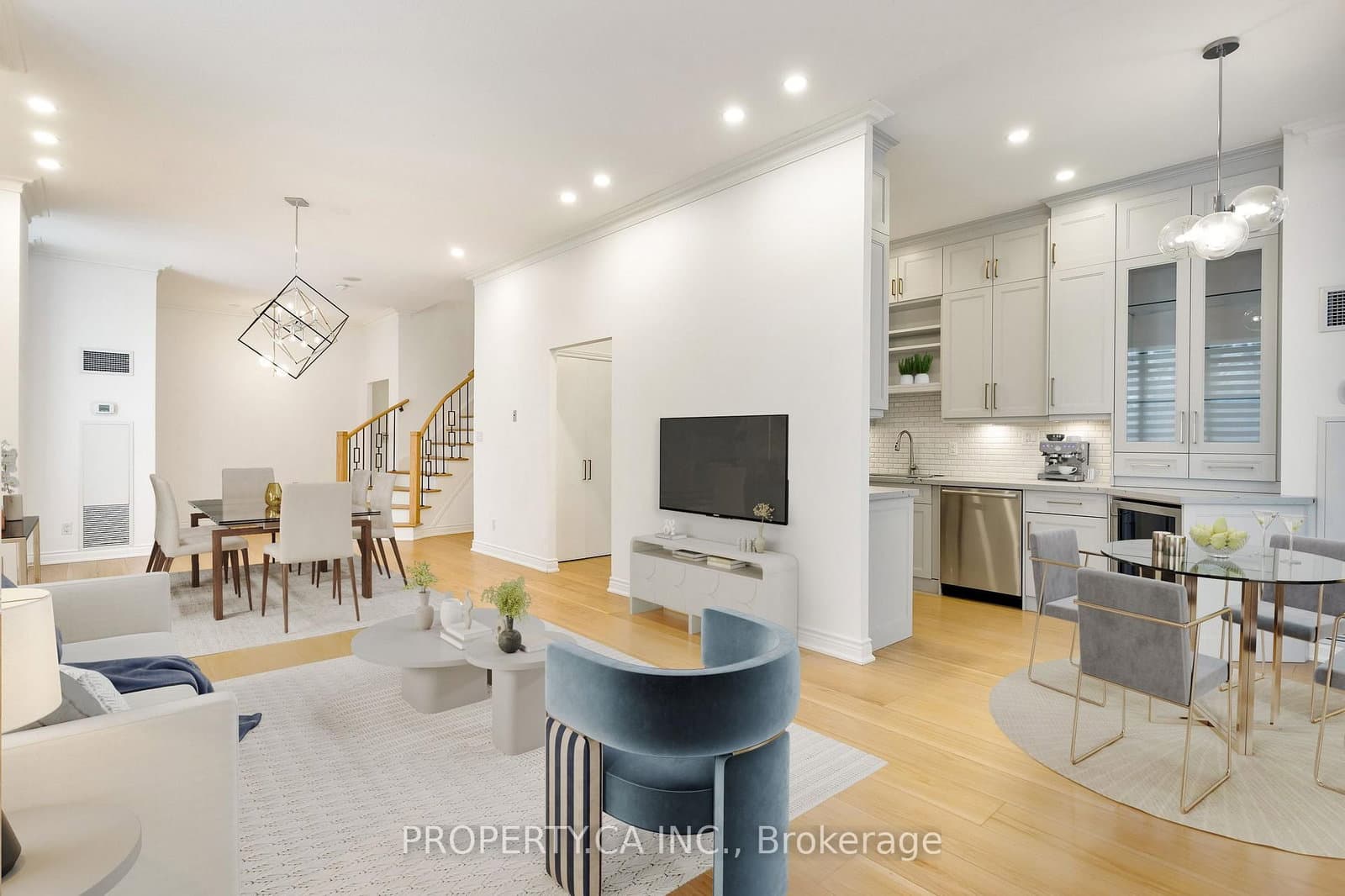 #105 - 2 Aberfoyle Crescent