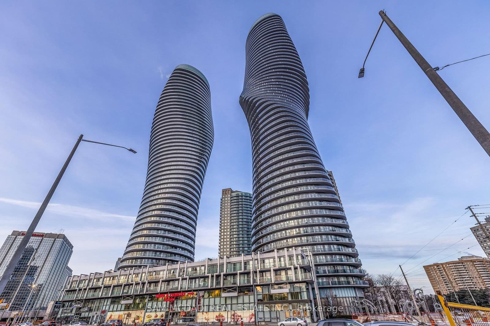 #PH3 - 50 Absolute Avenue