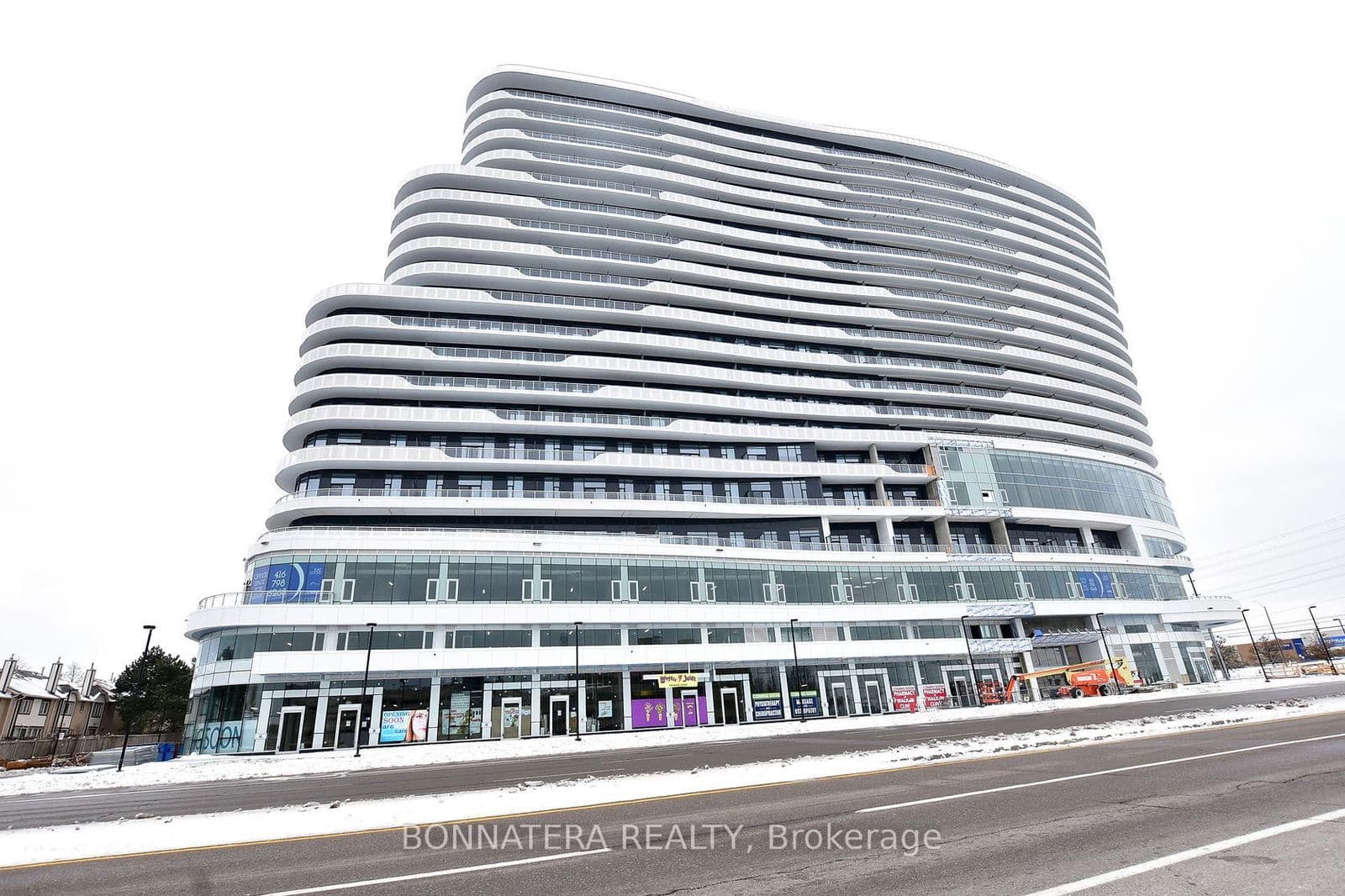 2520 Eglinton Avenue W, Unit 1613