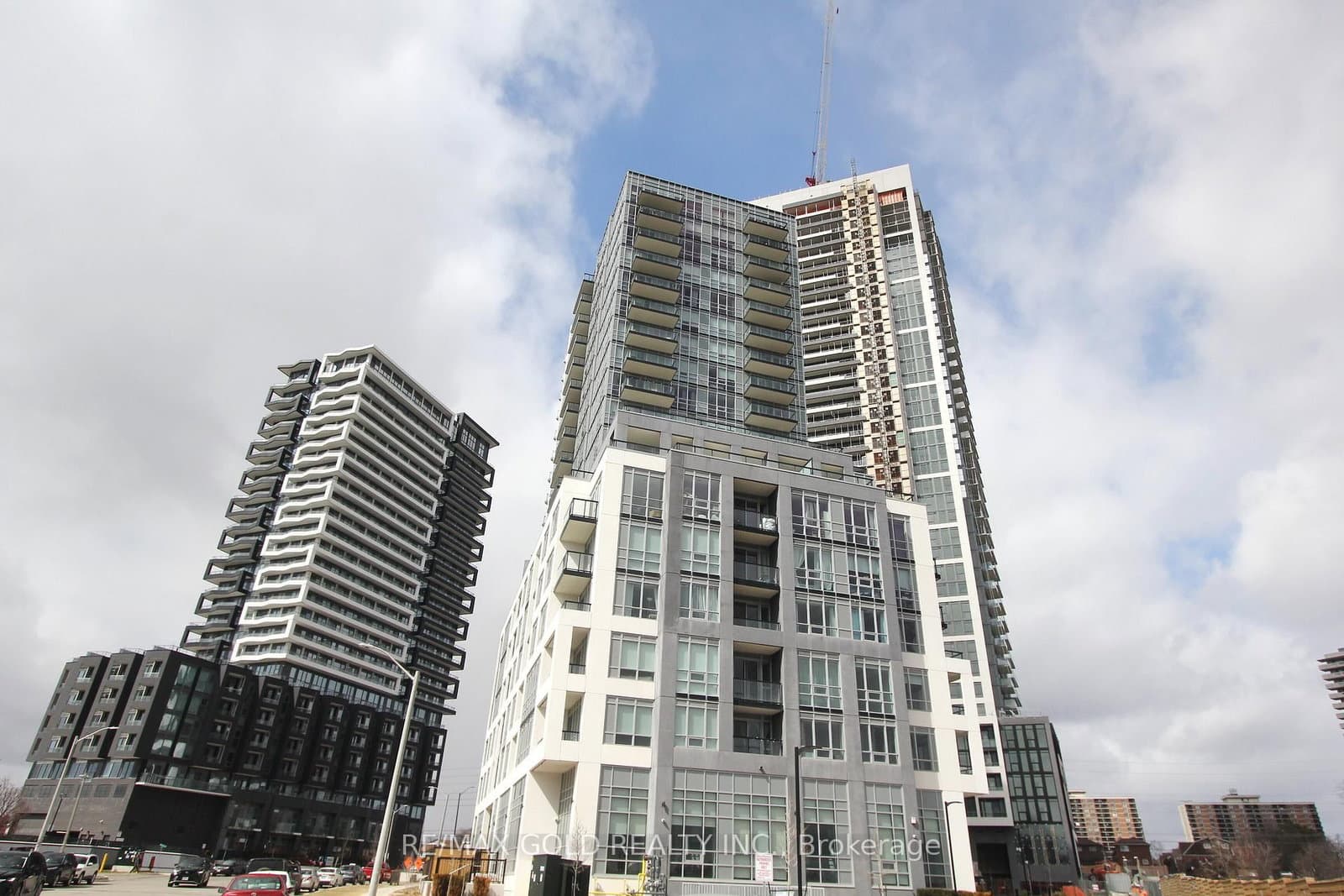 225 Malta Avenue, Unit 1401