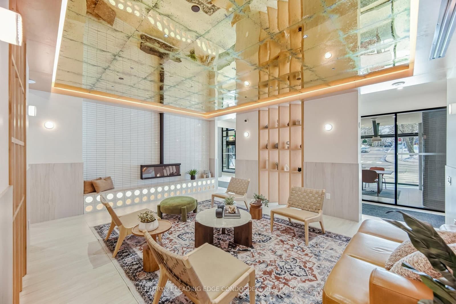 1660 Bloor Street W, Unit 709