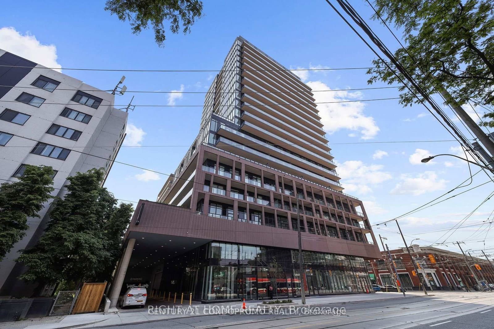 #714 - 285 Dufferin Street