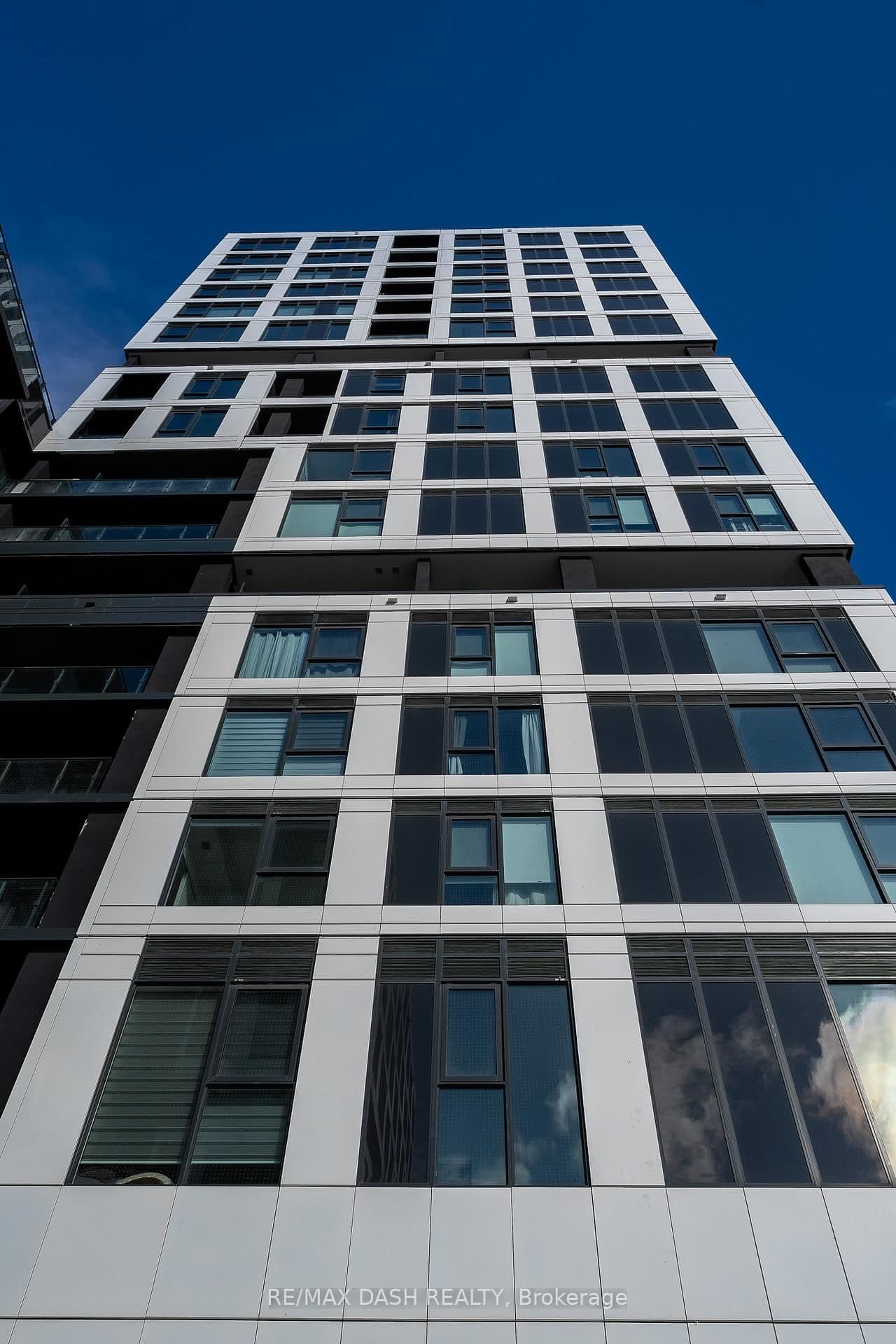 1007 THE QUEENSWAY Avenue, Unit 603