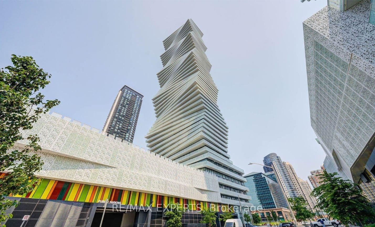 #2710 - 3900 Confederation Parkway