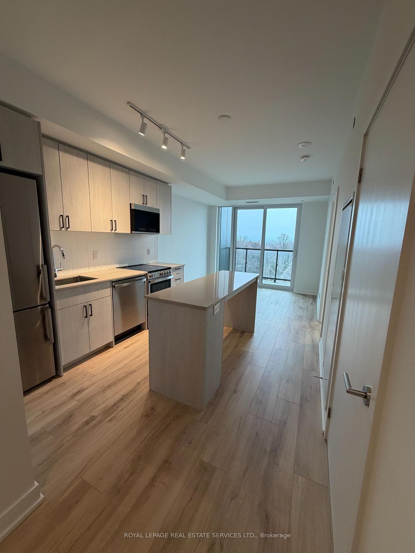 1660 Bloor Street W, Unit 1005