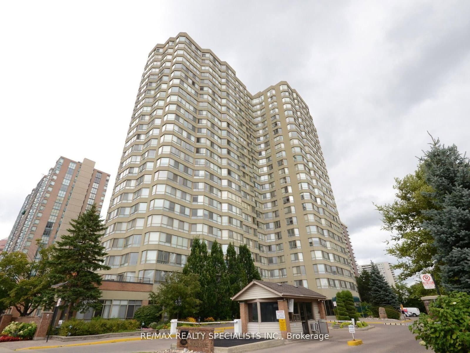 #801 - 3605 Kariya Drive