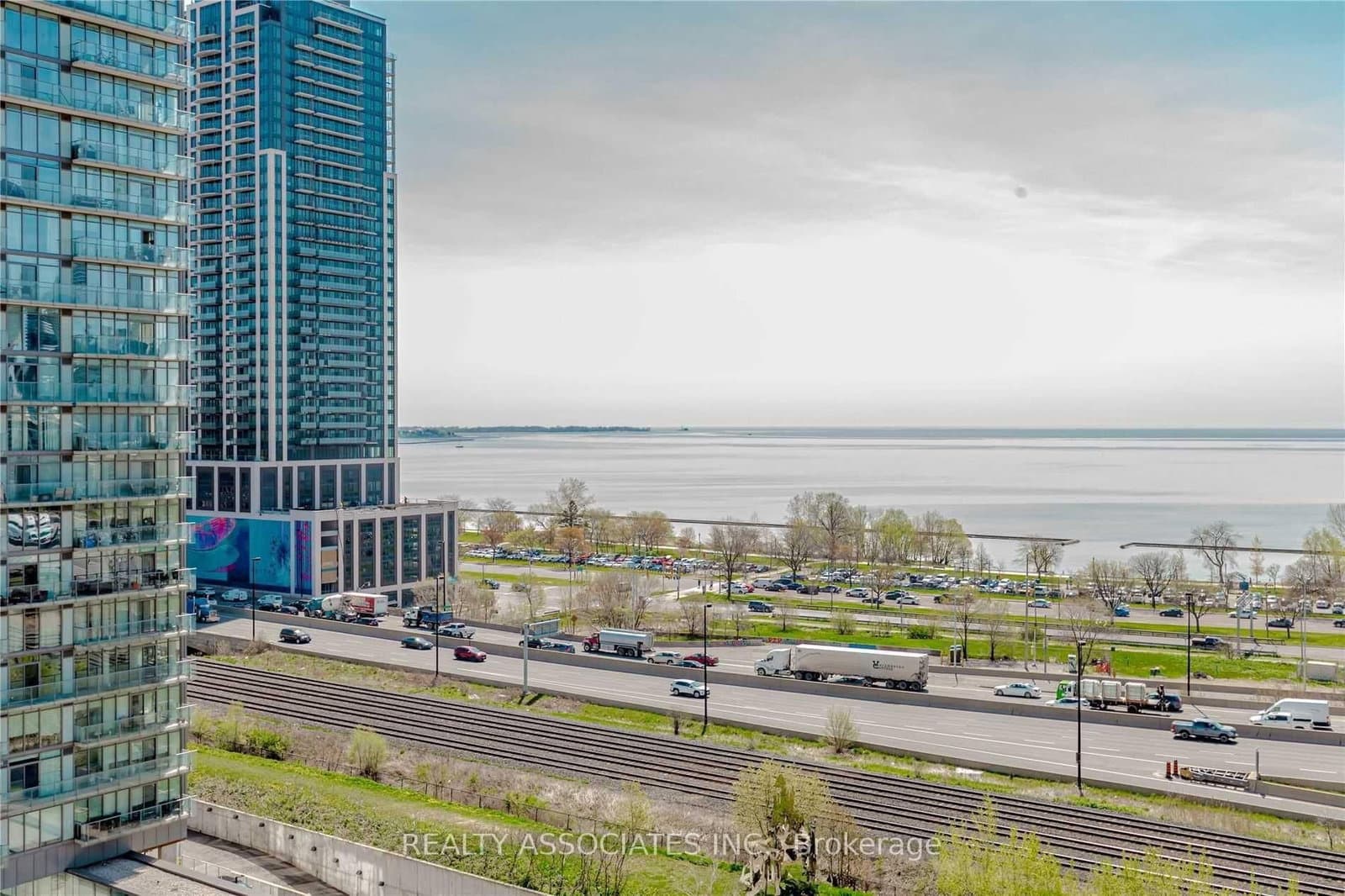 #813 - 105 The Queensway Way