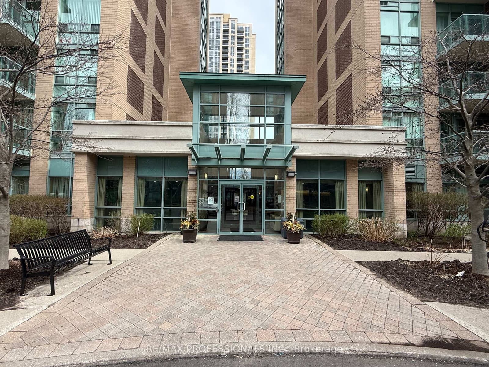 #1406 - 7 Michael Power Place