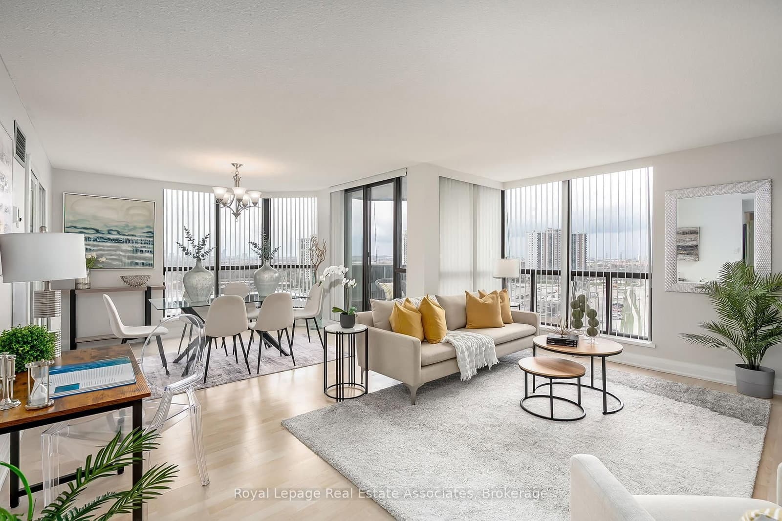 #909 - 1155 Bough Beeches Boulevard