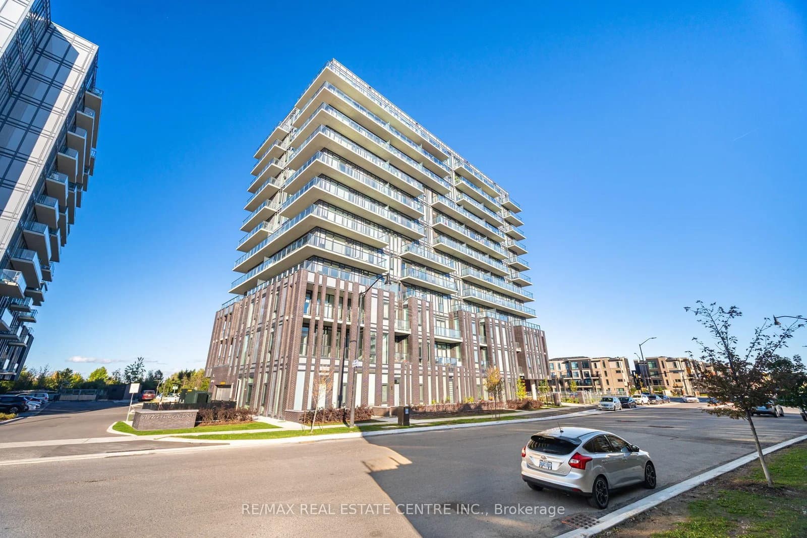 #901 - 215 Veterans Drive