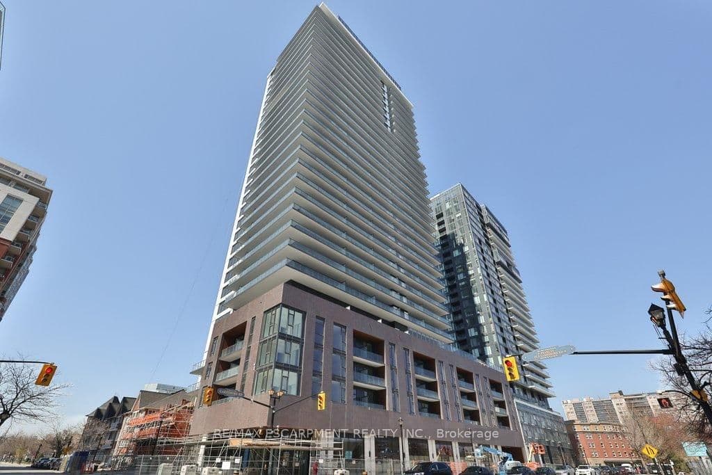 #304 - 2075 Lakeshore Road