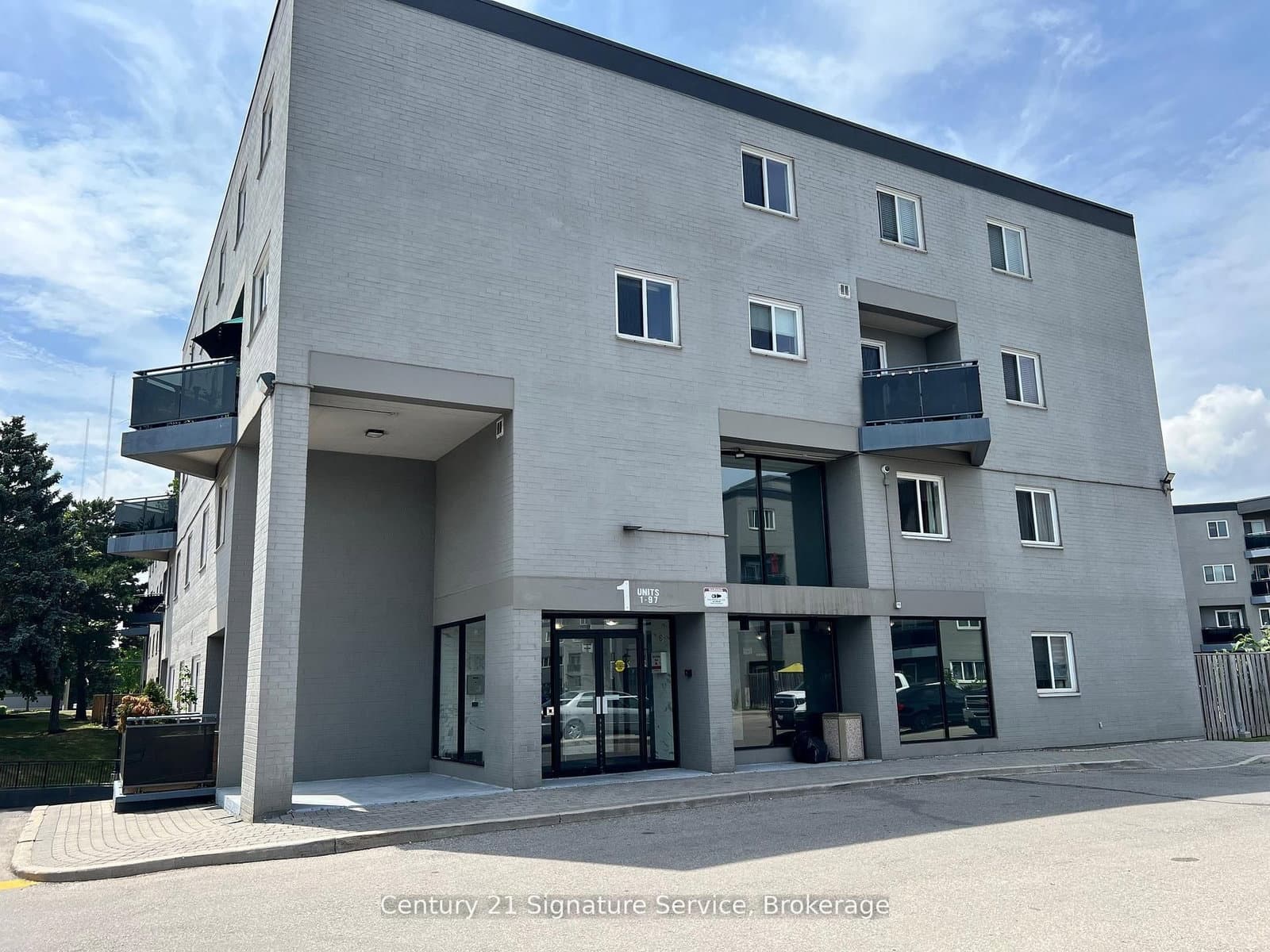 #15 - 2001 Bonnymede Drive