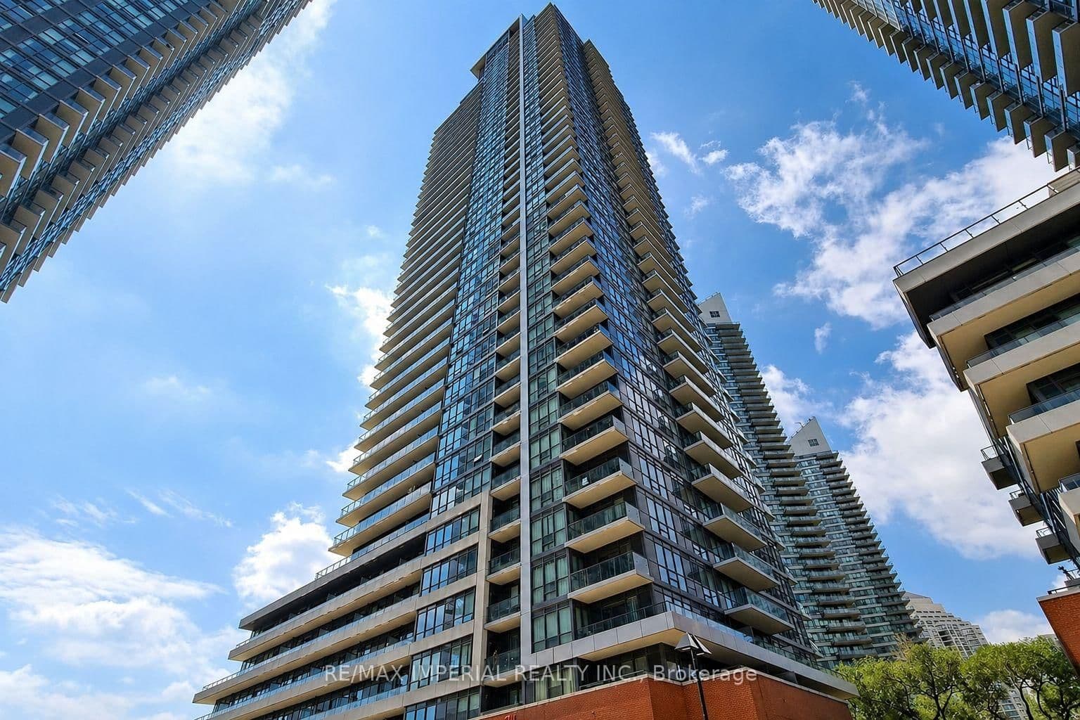 #1201 - 2212 Lake Shore Boulevard W