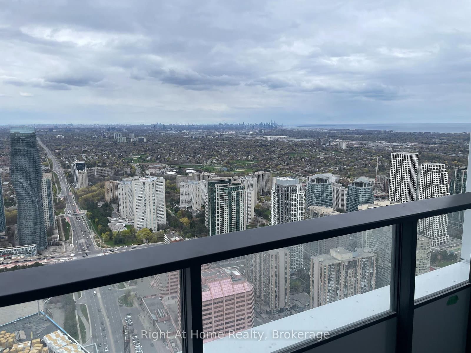 4015 The Exchange Street, Unit 5702