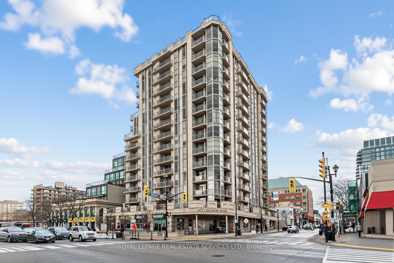 #PH01 - 1477 Lakeshore Road