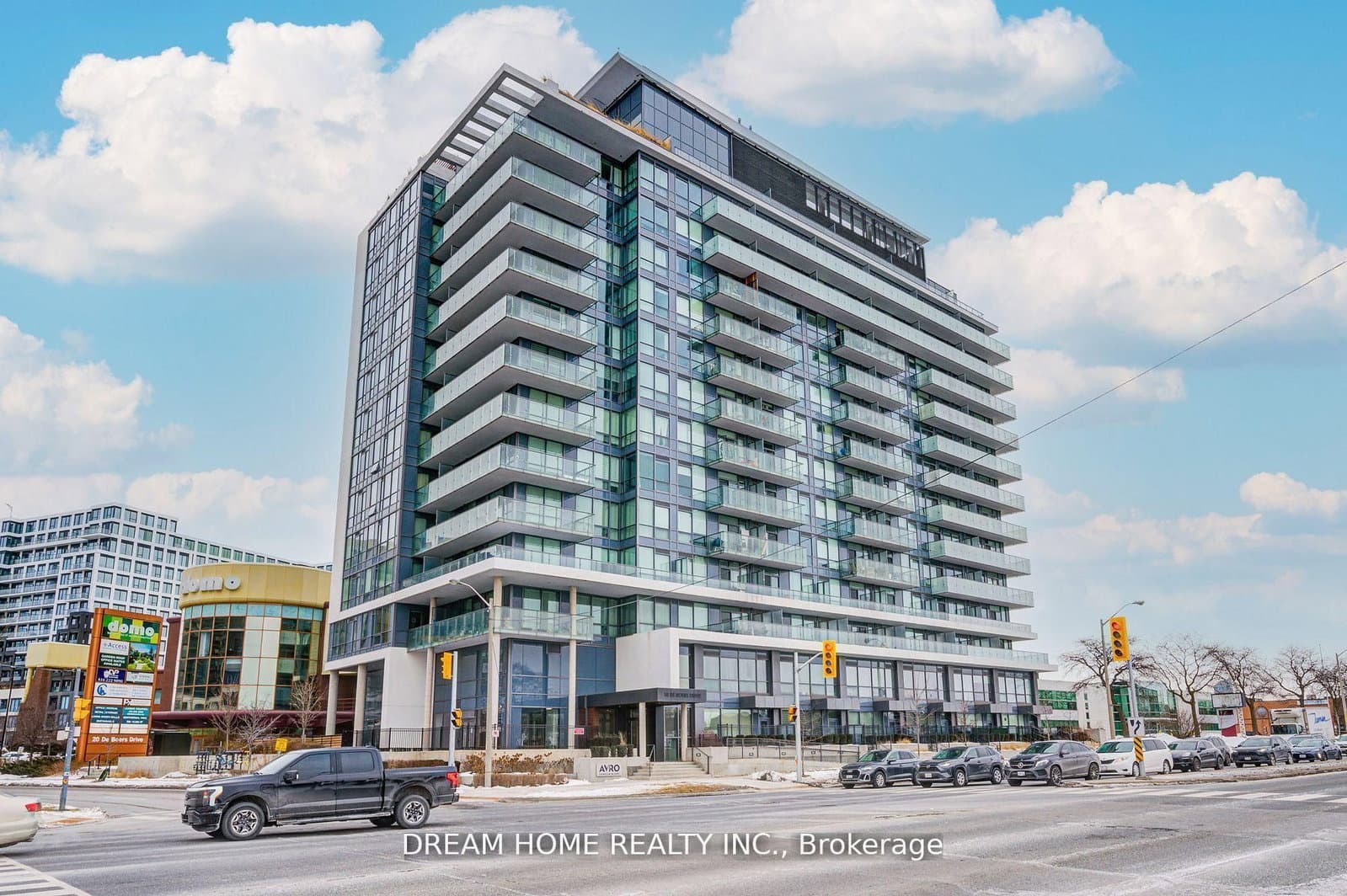 #1008 - 10 de boers Drive