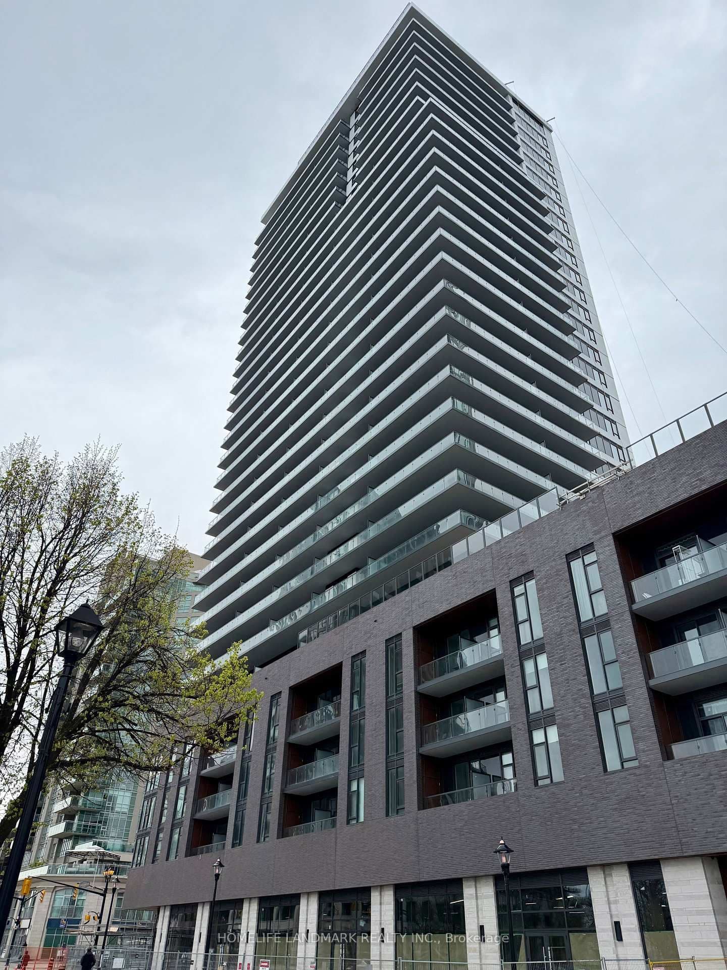 #2005 - 2075 Lakeshore Road
