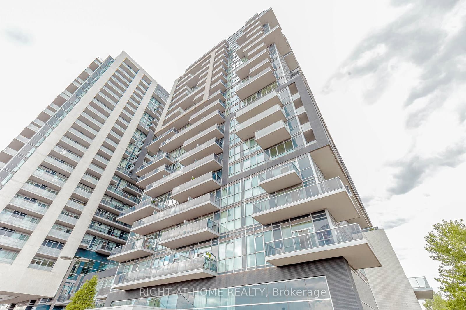 #709 - 2093 Fairview Street