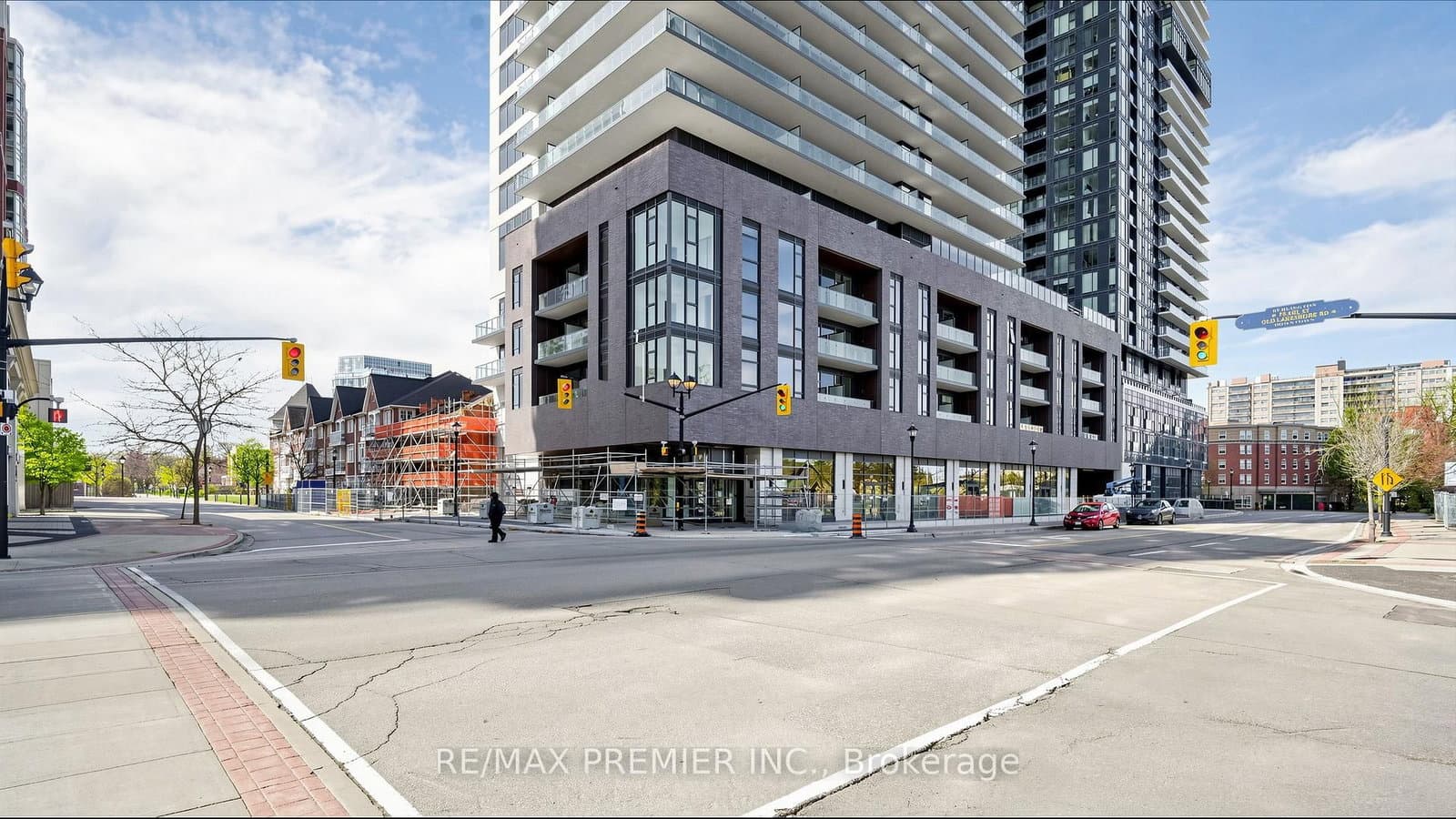 #2001 - 2075 Lakeshore Road