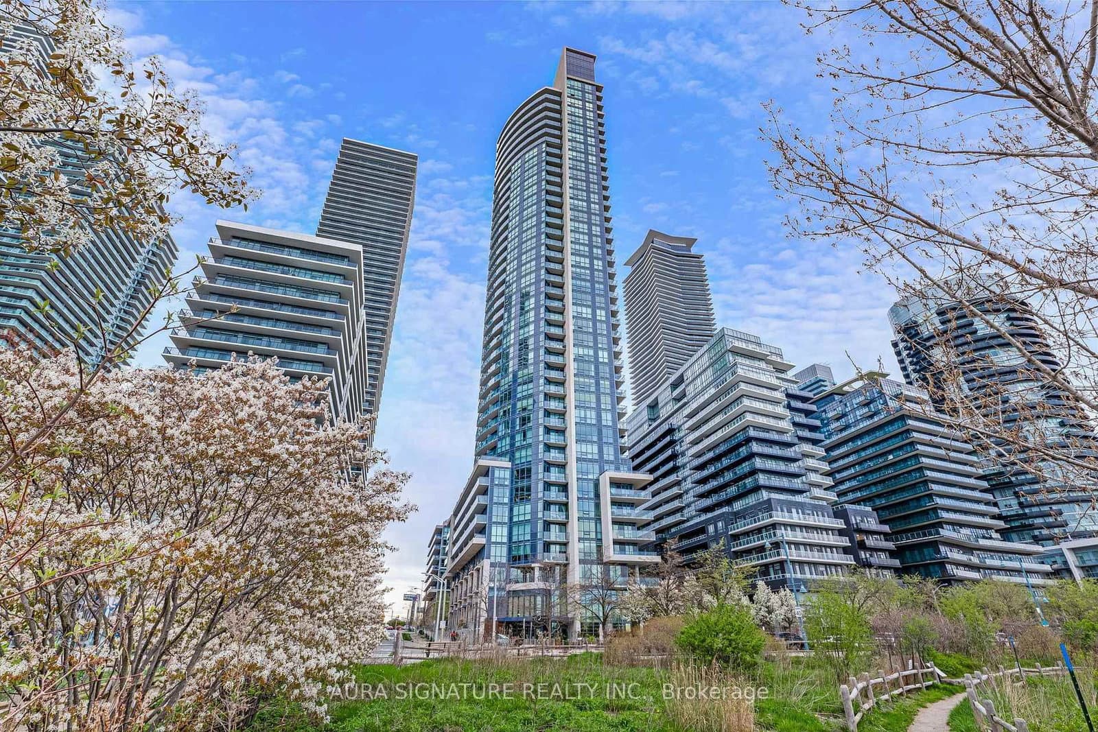 #1004 - 59 Annie Craig Drive
