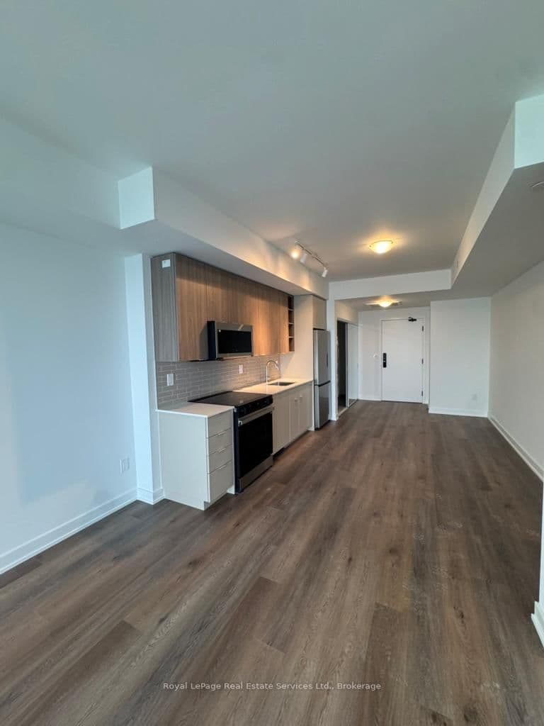 #2105 - 2075 Lakeshore Road