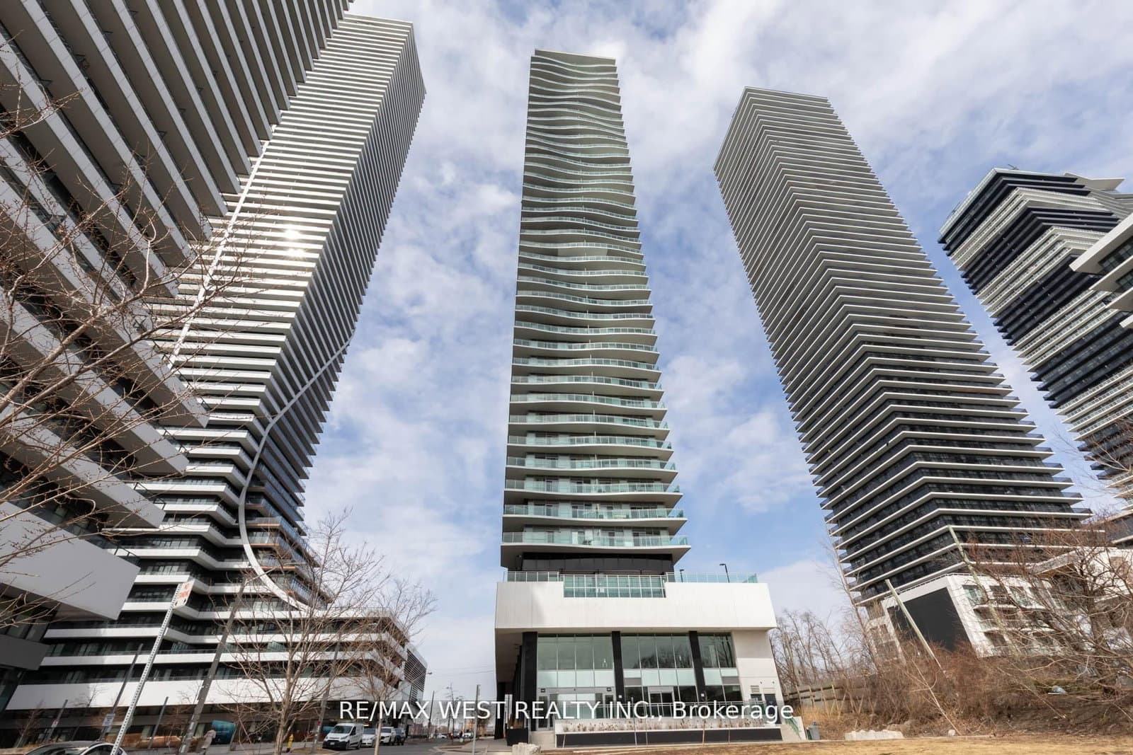#802 - 33 Shore Breeze Drive