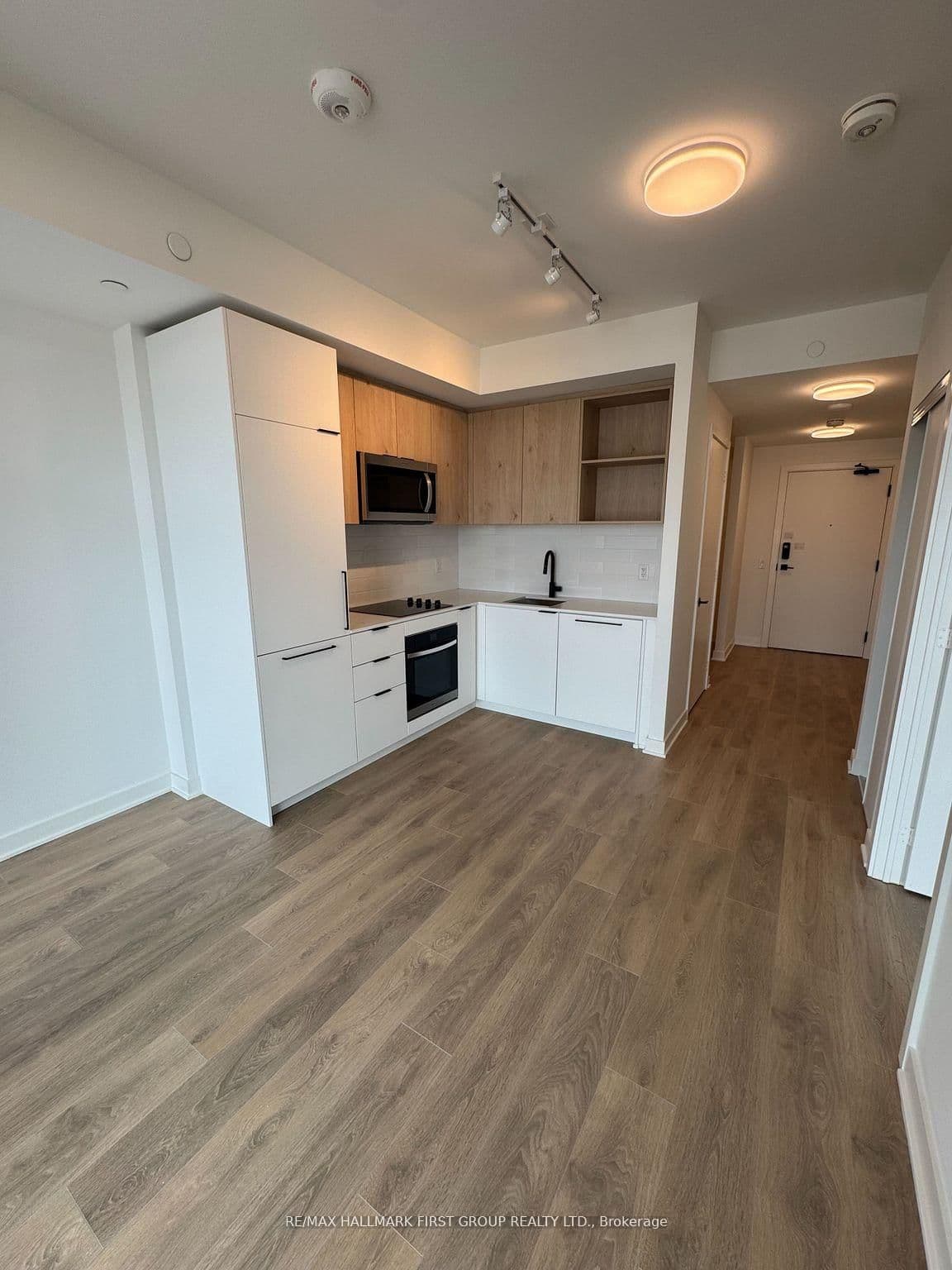 1185 Dupont Street, Unit 621