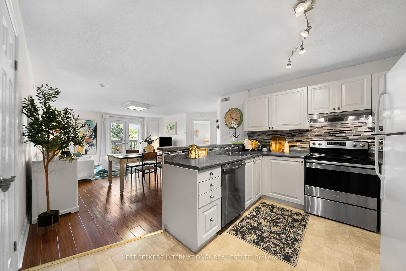 #301 - 2020 Cleaver Avenue