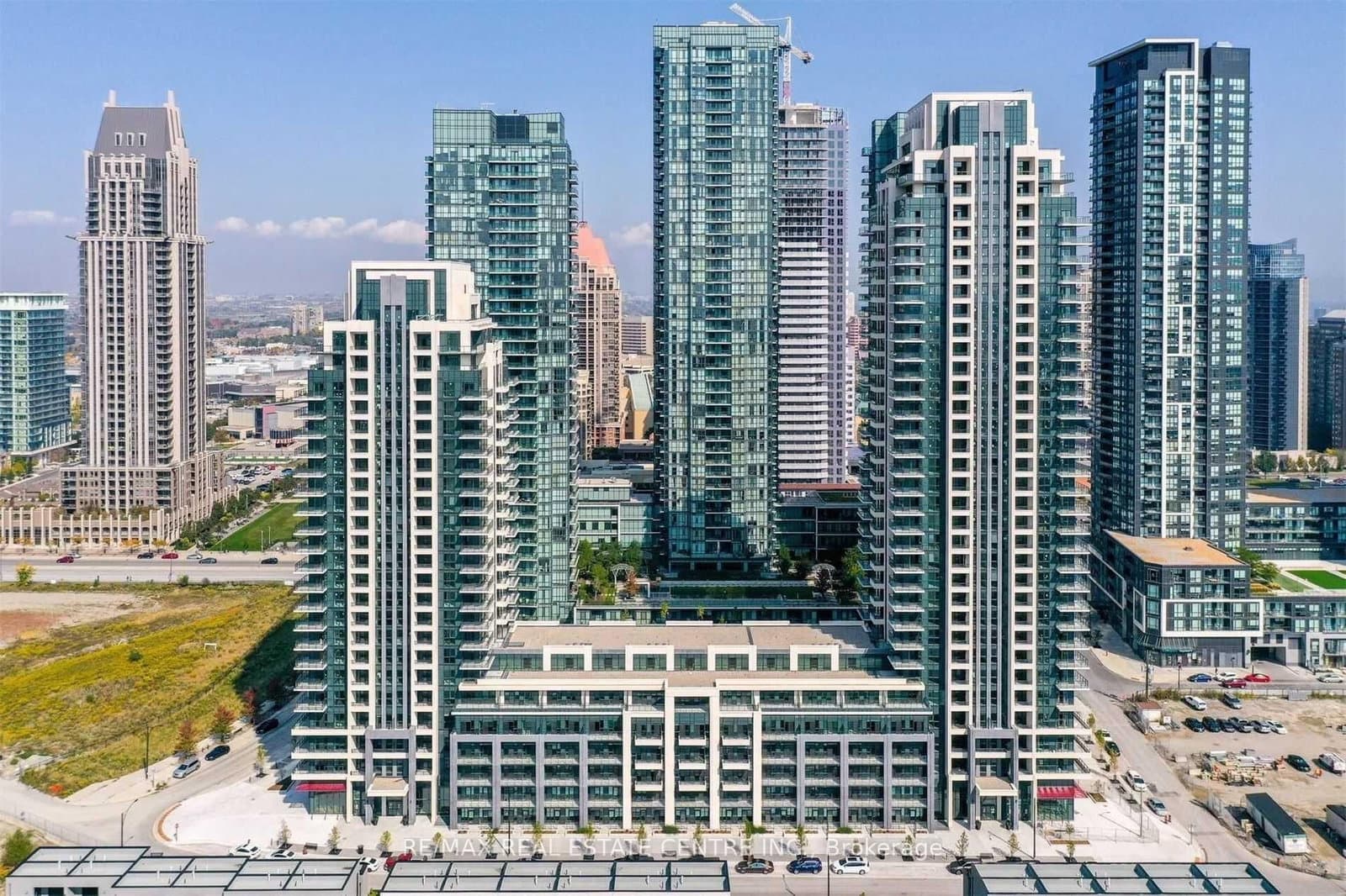 #902 - 4085 Parkside Village Drive