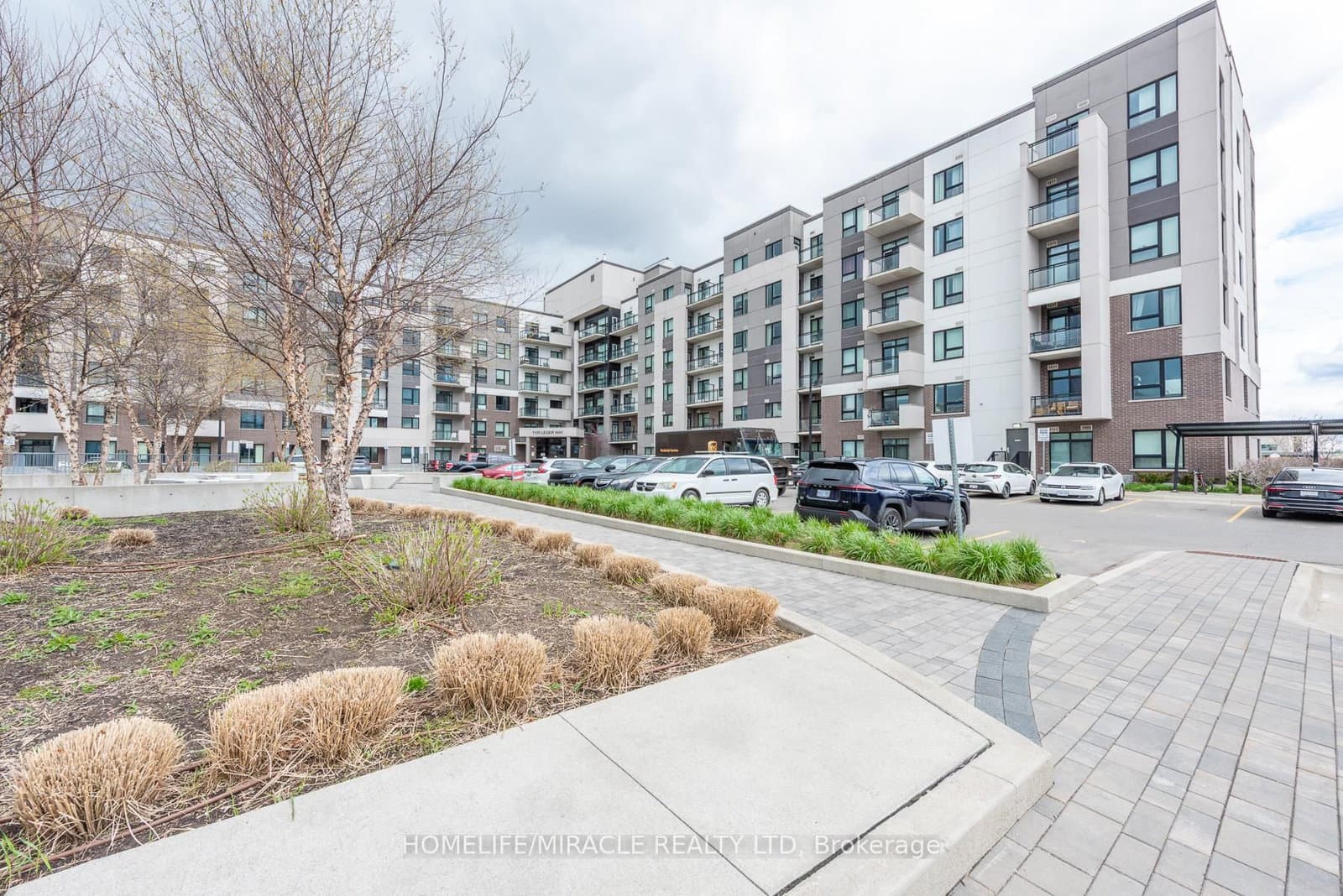 #421 - 1105 Leger Way
