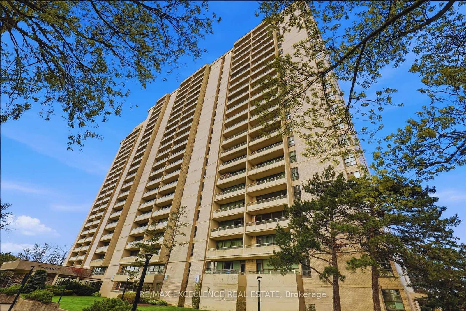 #1701 - 360 Ridelle Avenue