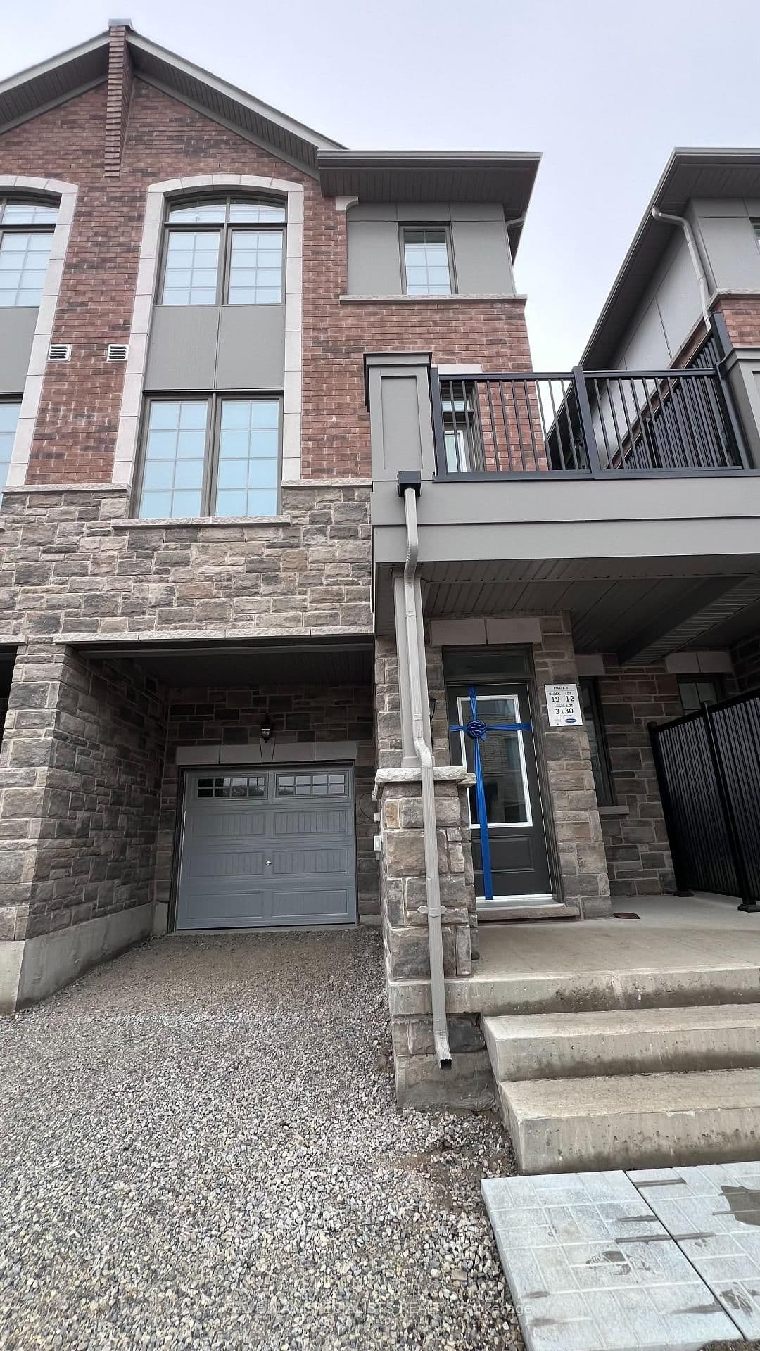 5 Vimy Ridge Road