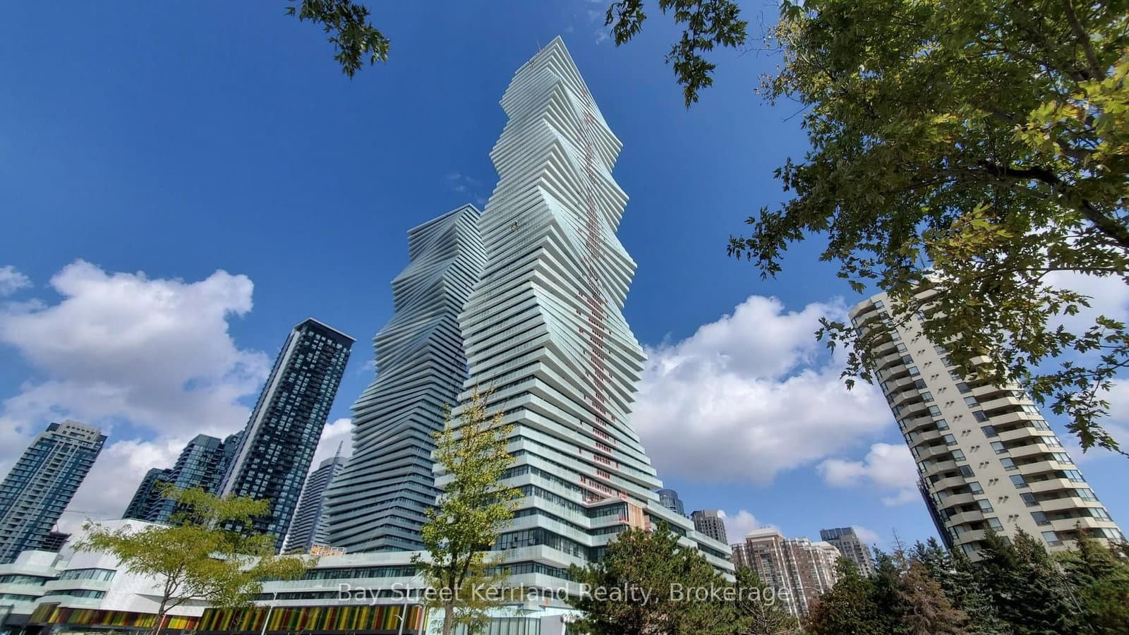 #5511 - 3883 Quartz Road