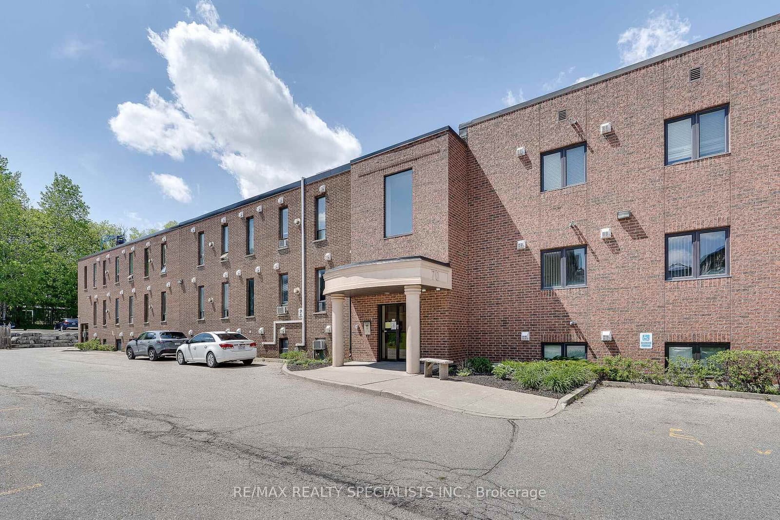 #205 - 70 First Street