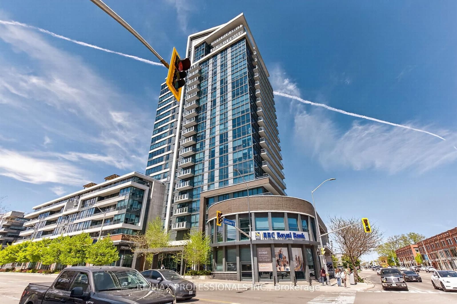 #413 - 1 Hurontario Street