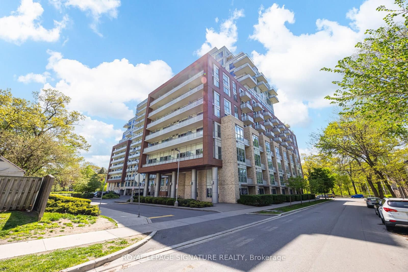 #920 - 1830 Bloor Street W