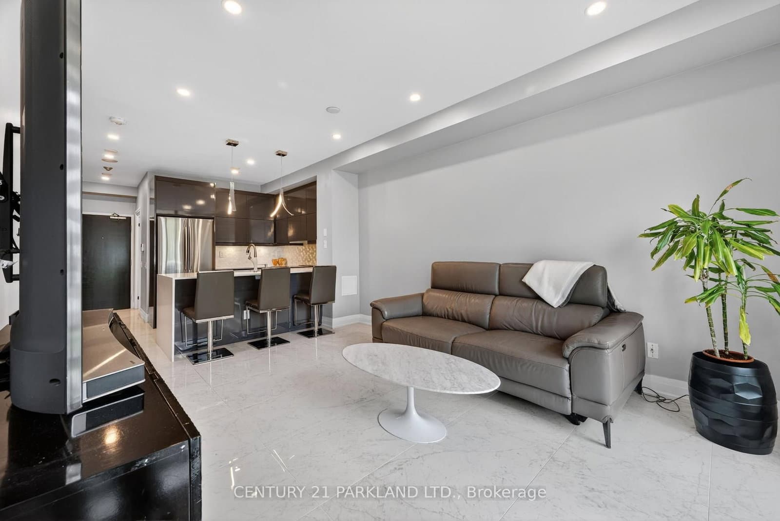 #411 - 5 Marine Parade Drive