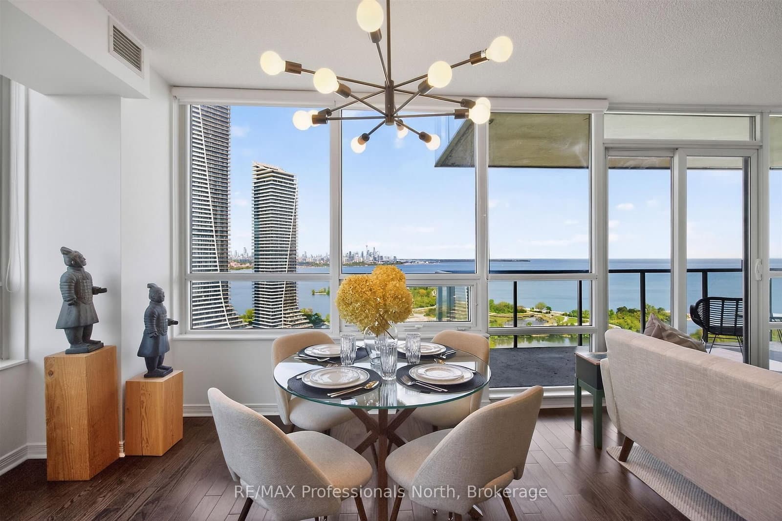 #3106 - 2230 Lake Shore Boulevard W