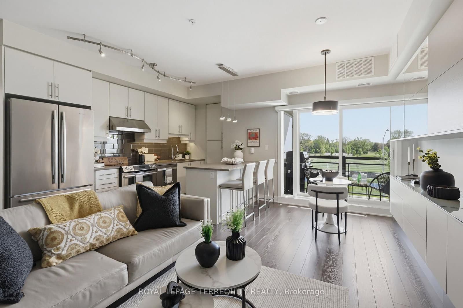 #313 - 128 Garden Drive