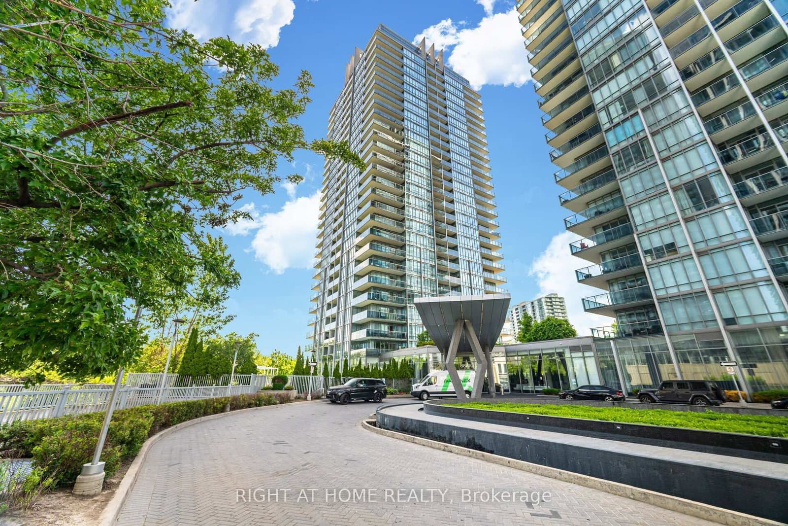 #3005 - 88 Park Lawn Road