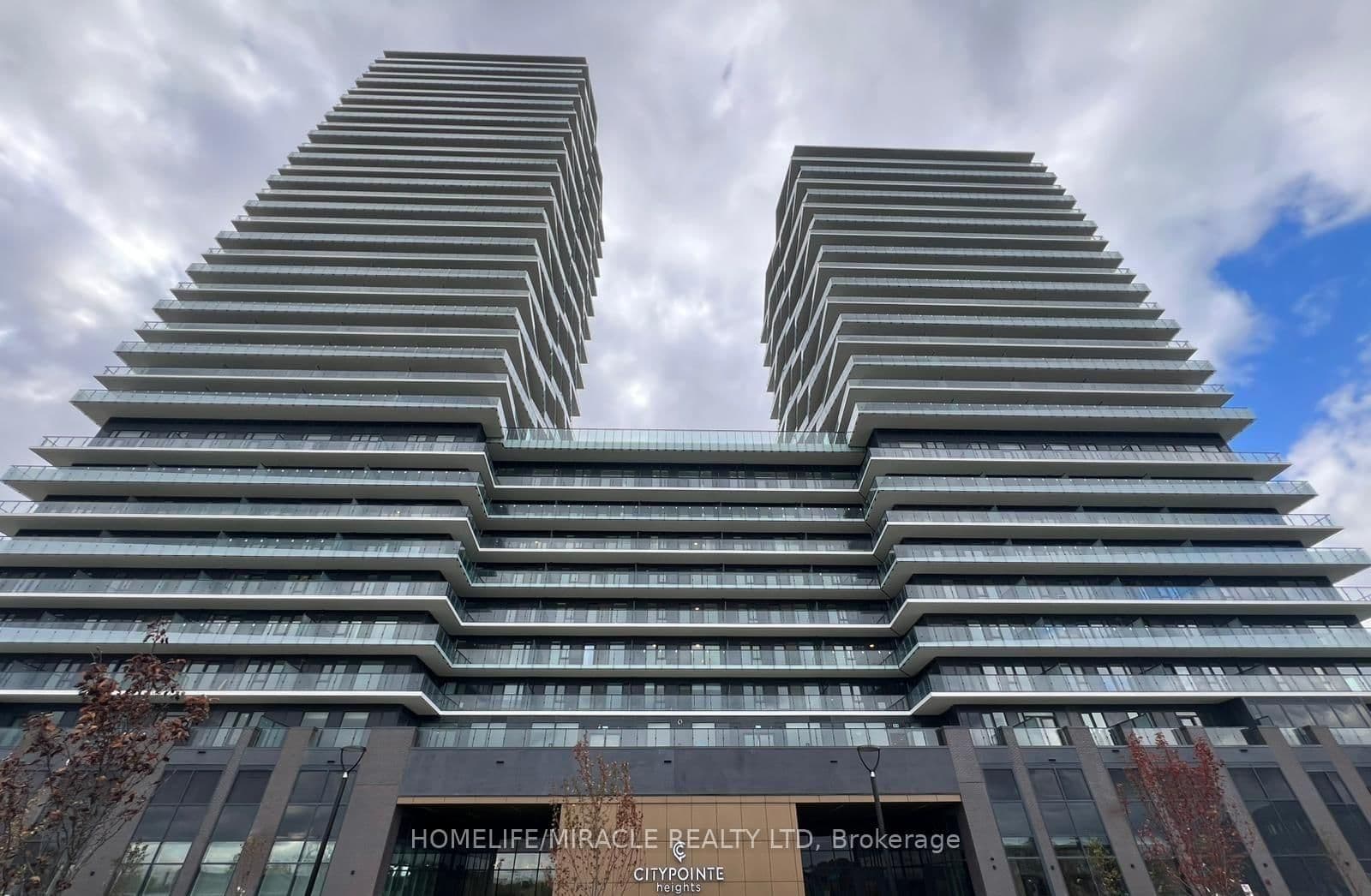 15 Skyridge Drive, Unit 2703