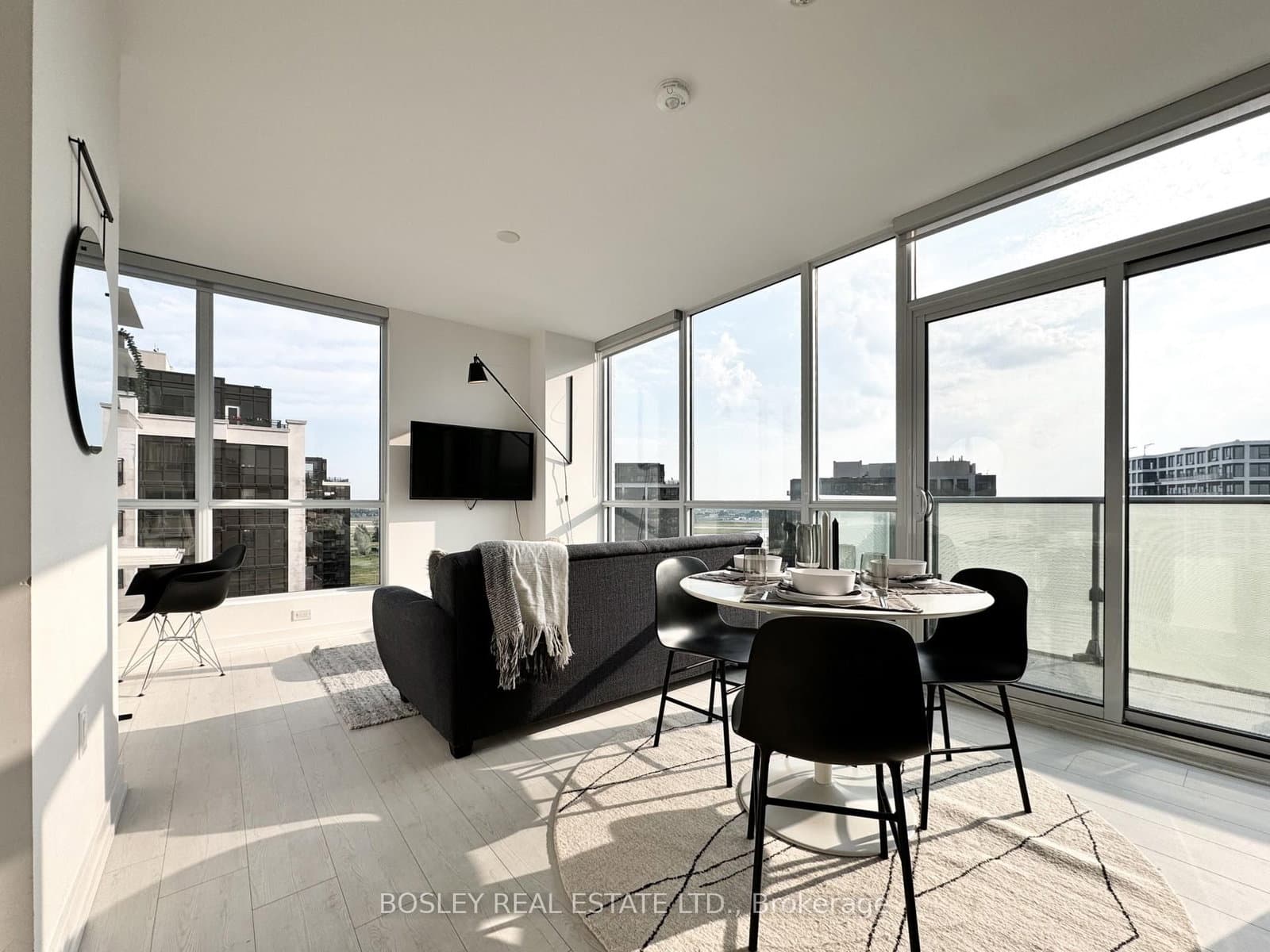 #1313 - 10 De Boers Drive