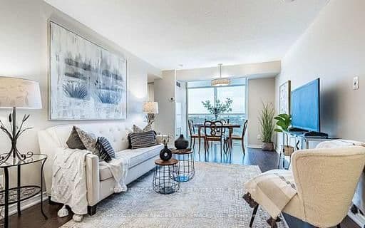 #1602 - 9 George Street N