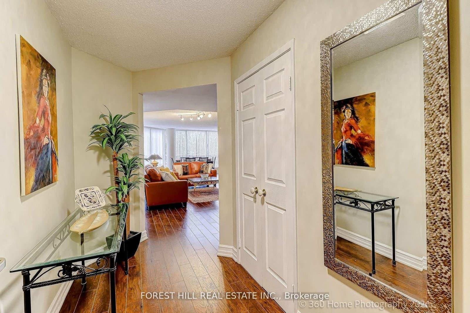 #204 - 45 Kingsbridge Garden Circle