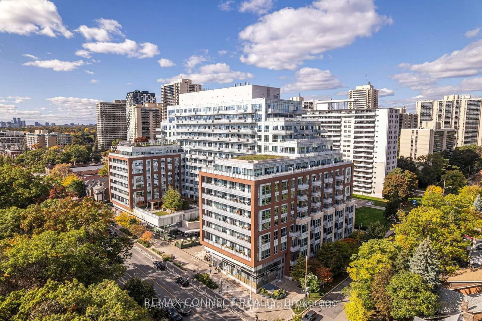 #LPH4 - 1830 Bloor Street W