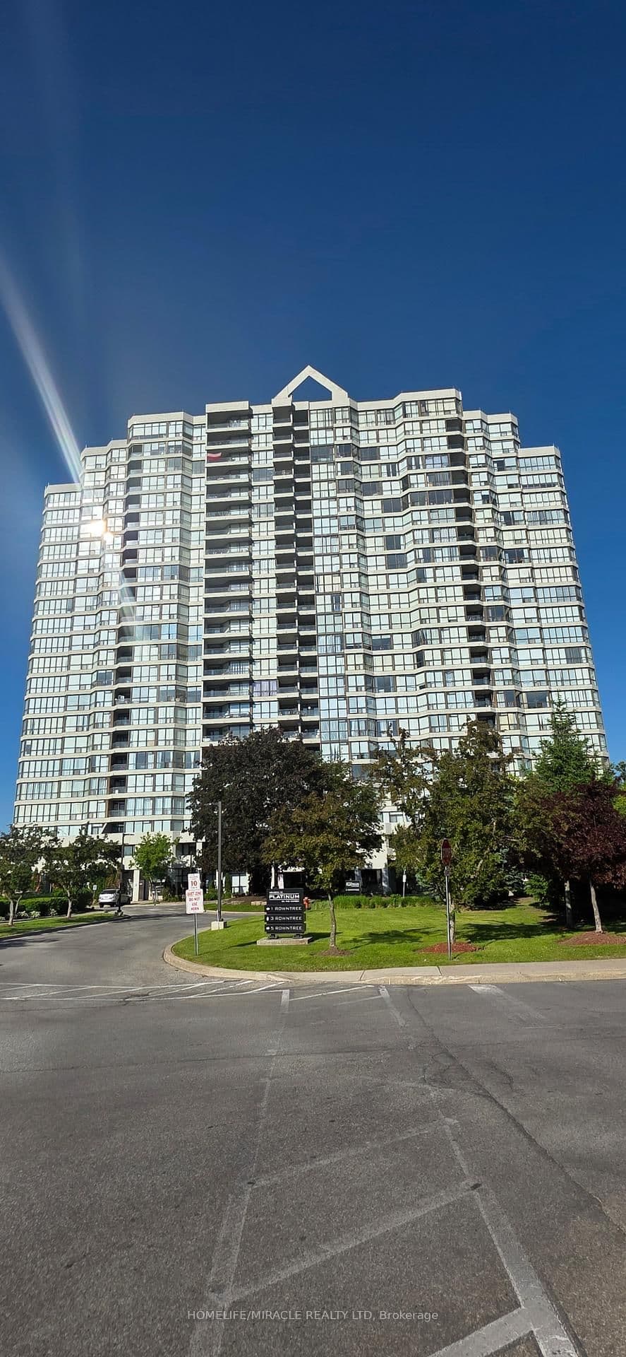 #1211 - 3 Rowntree Road
