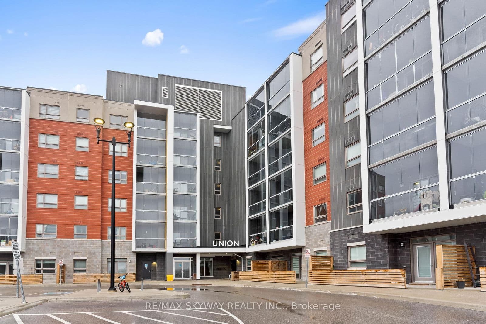 200 Lagerfeld Drive, Unit 308